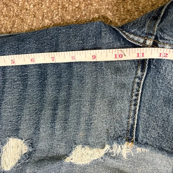 Maurice’s Goldie Blues Cheeky Shorts Size 8 Distressed Raw Hemmed Medium Wash - Picture 7 of 10